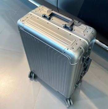 Pi1281 2025 All aluminum travel suitcase on wheels combination lock rolling luggage case Men's Business large size luggage Hand luggage