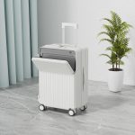 G0679Small suitcase